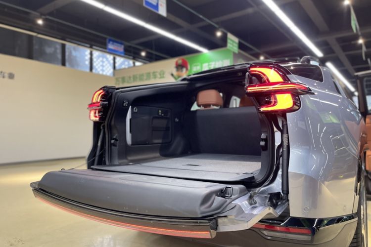 Used CHANGAN NEVO E07 2025 All-Electric 4x4 90kWh Ultra High-Performance Edition Exterior 2