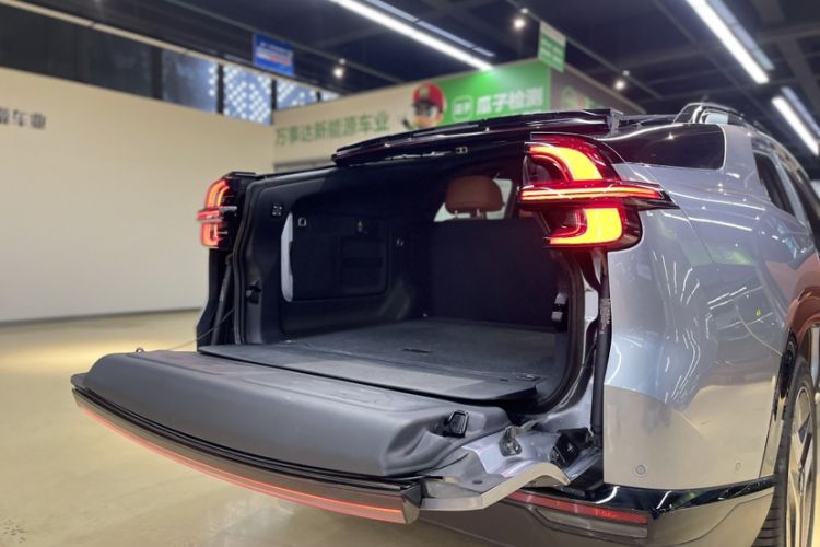 Used CHANGAN NEVO E07 2025 All-Electric 4x4 90kWh Ultra High-Performance Edition Exterior 3
