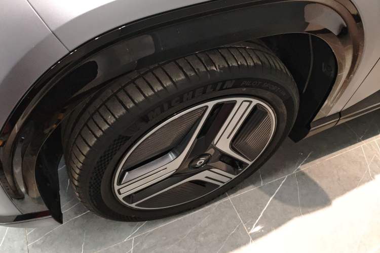 Used CHANGAN NEVO E07 2025 All-Electric 4x4 with 90 kWh Max Intelligent Driving Version Exterior 3