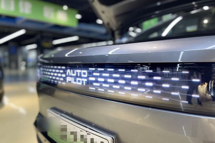 Used CHANGAN NEVO E07 2025 All-Electric 4x4 90kWh Ultra High-Performance Edition Exterior 4