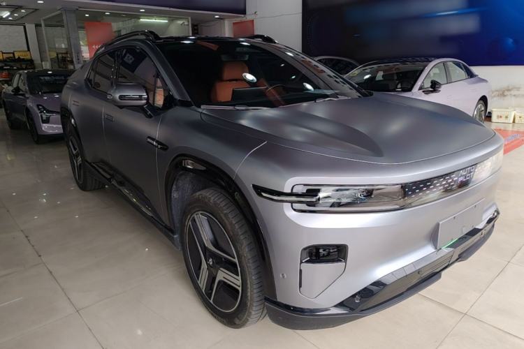 Used CHANGAN NEVO E07 2025 All-Electric 4x4 90kWh Ultra High-Performance Edition Front Right 45 Deg