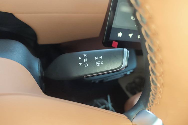 Used CHANGAN NEVO E07 2025 All-Electric 4x4 90kWh Ultra High-Performance Edition Gear Lever