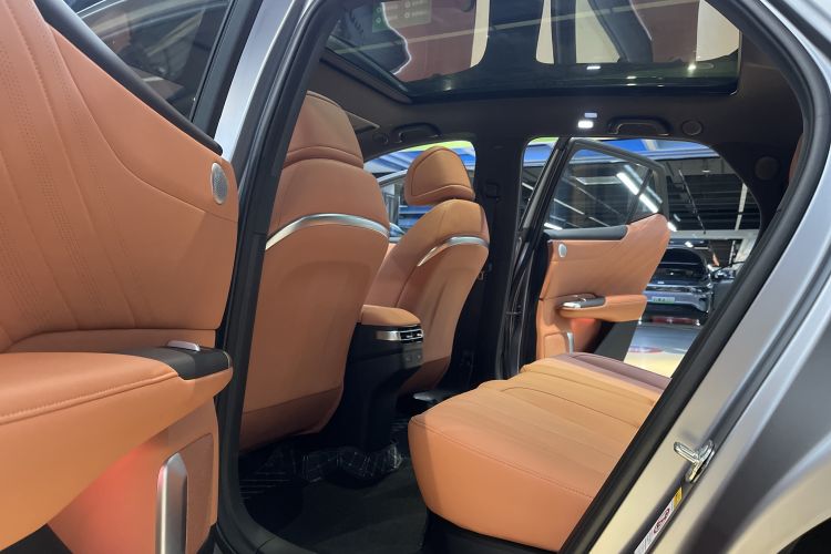 Used CHANGAN NEVO E07 2025 All-Electric 4x4 90kWh Ultra High-Performance Edition Headliner