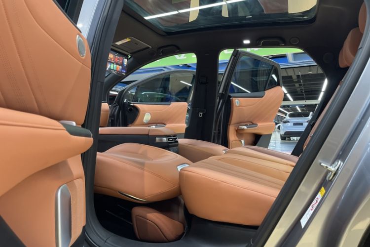 Used CHANGAN NEVO E07 2025 All-Electric 4x4 90kWh Ultra High-Performance Edition Headliner