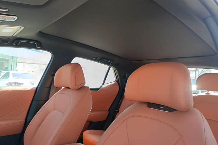 Used CHANGAN NEVO E07 2025 All-Electric 4x4 90kWh Ultra High-Performance Edition Headliner