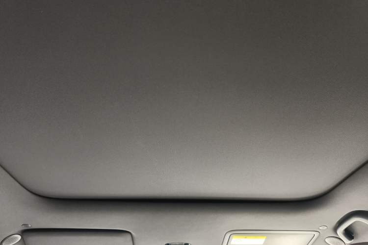 Used CHANGAN NEVO E07 2025 All-Electric 4x4 90kWh Ultra High-Performance Edition Headliner