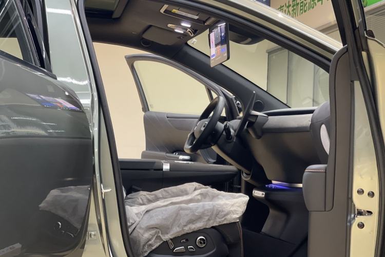Used CHANGAN NEVO E07 2025 All-Electric 4x4 with 90 kWh Max Intelligent Driving Version Interior 11