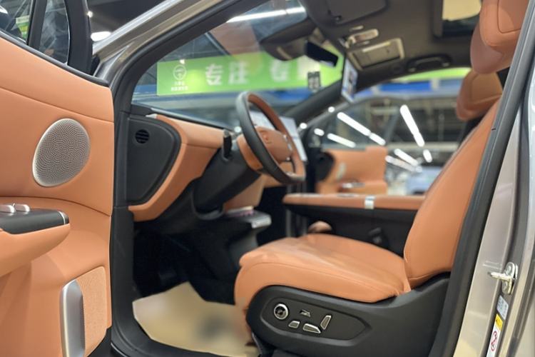 Used CHANGAN NEVO E07 2025 All-Electric 4x4 90kWh Ultra High-Performance Edition Interior 3