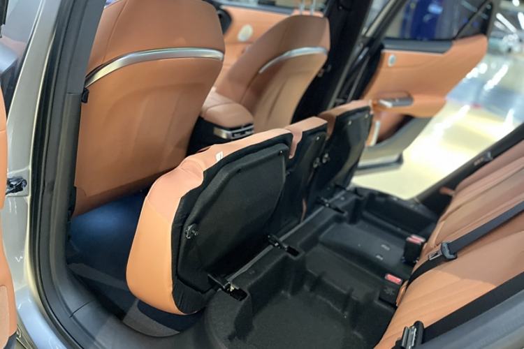 Used CHANGAN NEVO E07 2025 All-Electric 4x4 90kWh Ultra High-Performance Edition Interior 4