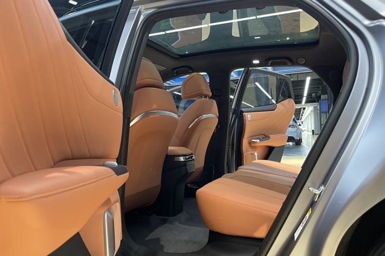 Used CHANGAN NEVO E07 2025 All-Electric 4x4 90kWh Ultra High-Performance Edition Interior 5