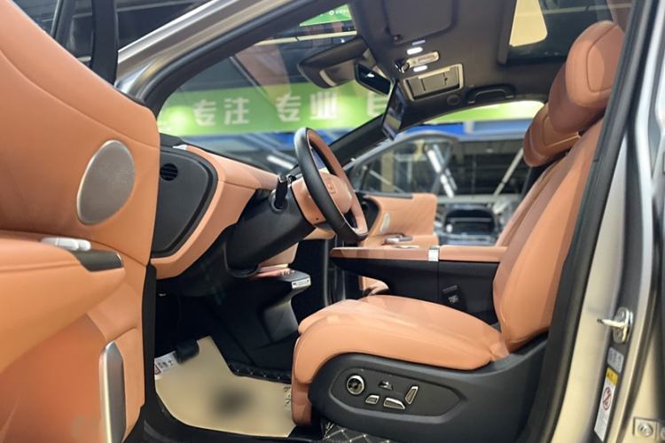 Used CHANGAN NEVO E07 2025 All-Electric 4x4 90kWh Ultra High-Performance Edition Interior 6