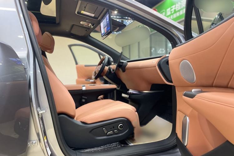 Used CHANGAN NEVO E07 2026 Model Pure Electric Four-Wheel Drive 90kWh Dacheng Edition Interior 7