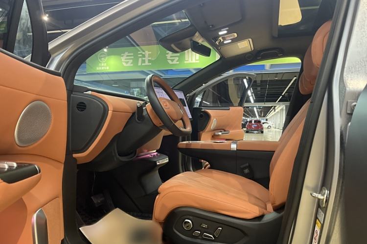 Used CHANGAN NEVO E07 2025 All-Electric 4x4 90kWh Ultra High-Performance Edition Interior 8