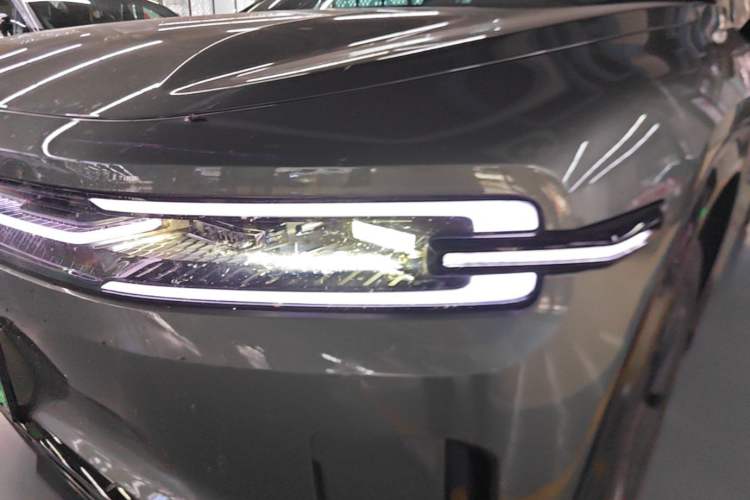 Used CHANGAN NEVO E07 2025 Extended-Range Two-Wheel Drive 39kWh Pro Smart Edition Left Front Headlight