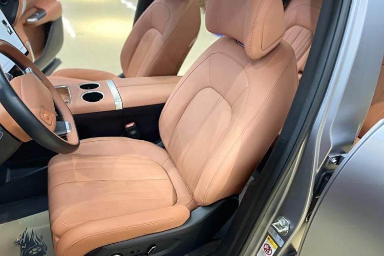 Used CHANGAN NEVO E07 2025 All-Electric 4x4 90kWh Ultra High-Performance Edition Left Front Seat