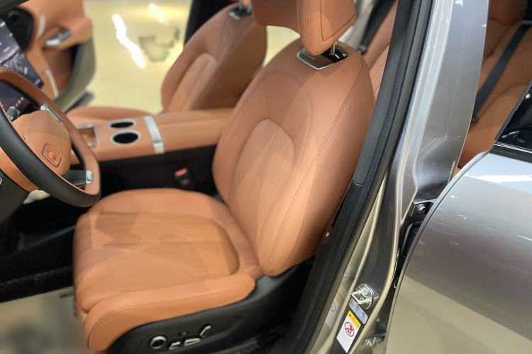 Used CHANGAN NEVO E07 2025 All-Electric 4x4 90kWh Ultra High-Performance Edition Left Front Seat