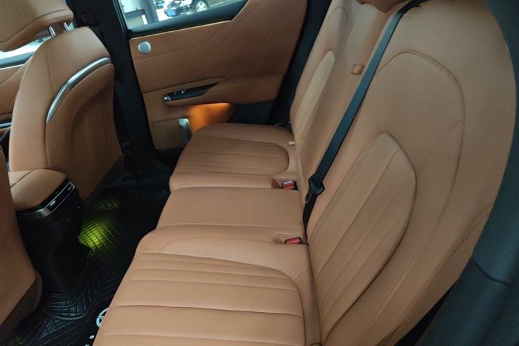 Used CHANGAN NEVO E07 2026 Model Pure Electric Four-Wheel Drive 90kWh Dacheng Edition Left Rear Seat