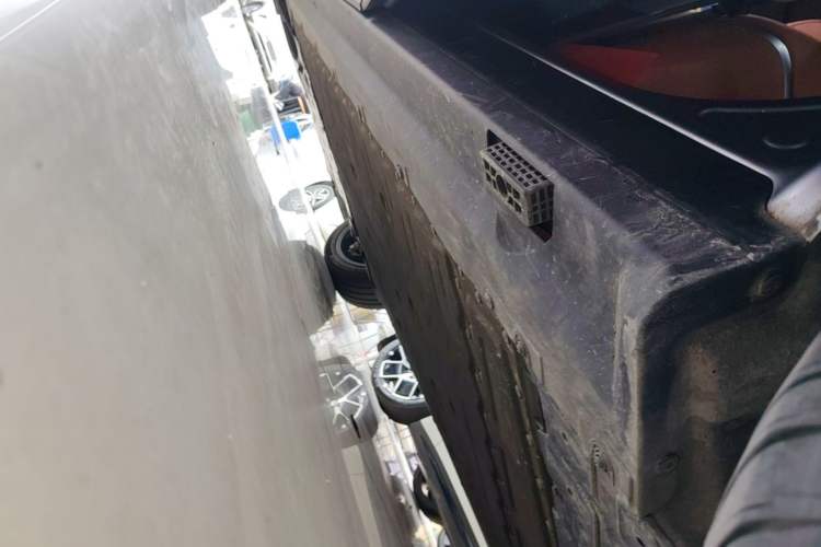 Used CHANGAN NEVO E07 2025 All-Electric 4x4 90kWh Ultra High-Performance Edition Left Side Sill