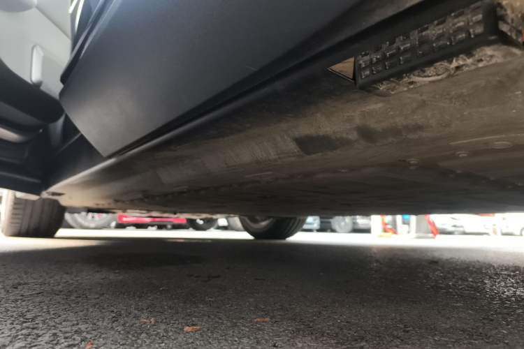 Used CHANGAN NEVO E07 2025 All-Electric 4x4 90kWh Ultra High-Performance Edition Left Side Sill