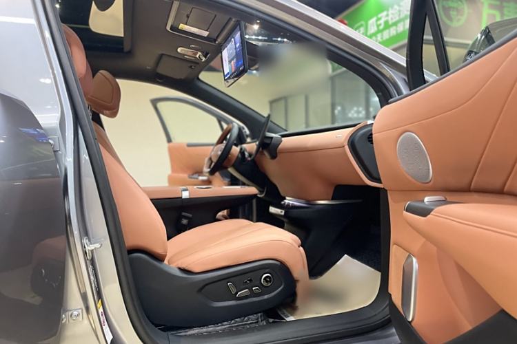 Used CHANGAN NEVO E07 2025 All-Electric 4x4 90kWh Ultra High-Performance Edition Right Front Seat