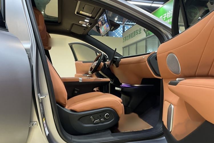 Used CHANGAN NEVO E07 2025 All-Electric 4x4 90kWh Ultra High-Performance Edition Right Front Seat