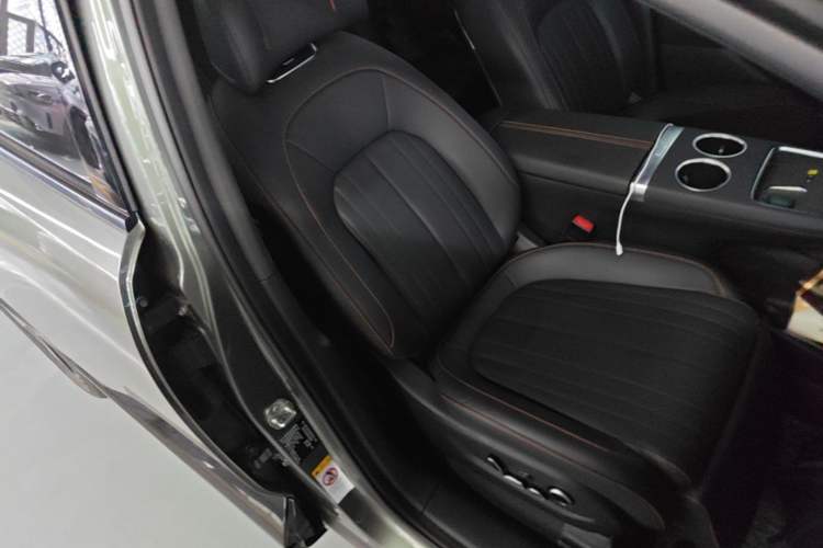 Used CHANGAN NEVO E07 2025 Extended-Range Two-Wheel Drive 39kWh Pro Smart Edition Right Front Seat