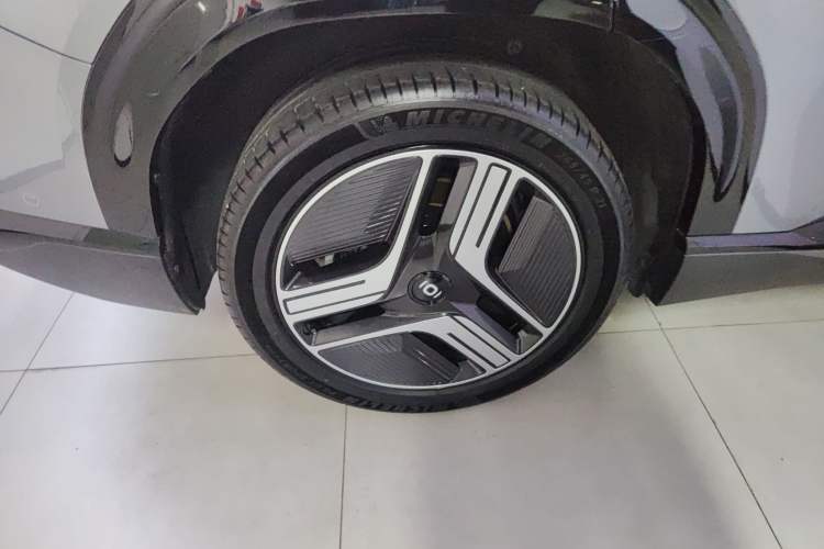 Used CHANGAN NEVO E07 2025 All-Electric 4x4 90kWh Ultra High-Performance Edition Right Rear Wheel Hub