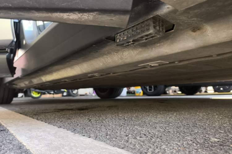 Used CHANGAN NEVO E07 2025 All-Electric 4x4 90kWh Ultra High-Performance Edition Right Side Sill