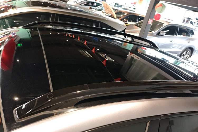 Used CHANGAN NEVO E07 2025 All-Electric 4x4 with 90 kWh Max Intelligent Driving Version Roof