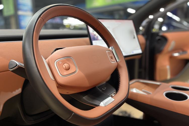 Used CHANGAN NEVO E07 2025 All-Electric 4x4 90kWh Ultra High-Performance Edition Steering Wheel