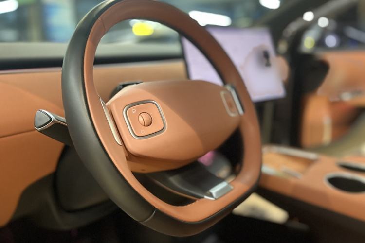 Used CHANGAN NEVO E07 2025 All-Electric 4x4 90kWh Ultra High-Performance Edition Steering Wheel