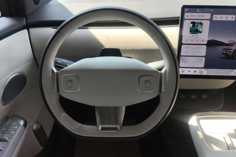 Used CHANGAN NEVO E07 2025 All-Electric 4x4 90kWh Ultra High-Performance Edition Steering Wheel