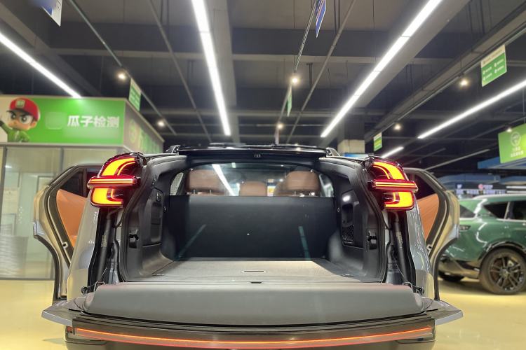 Used CHANGAN NEVO E07 2025 All-Electric 4x4 90kWh Ultra High-Performance Edition Trunk