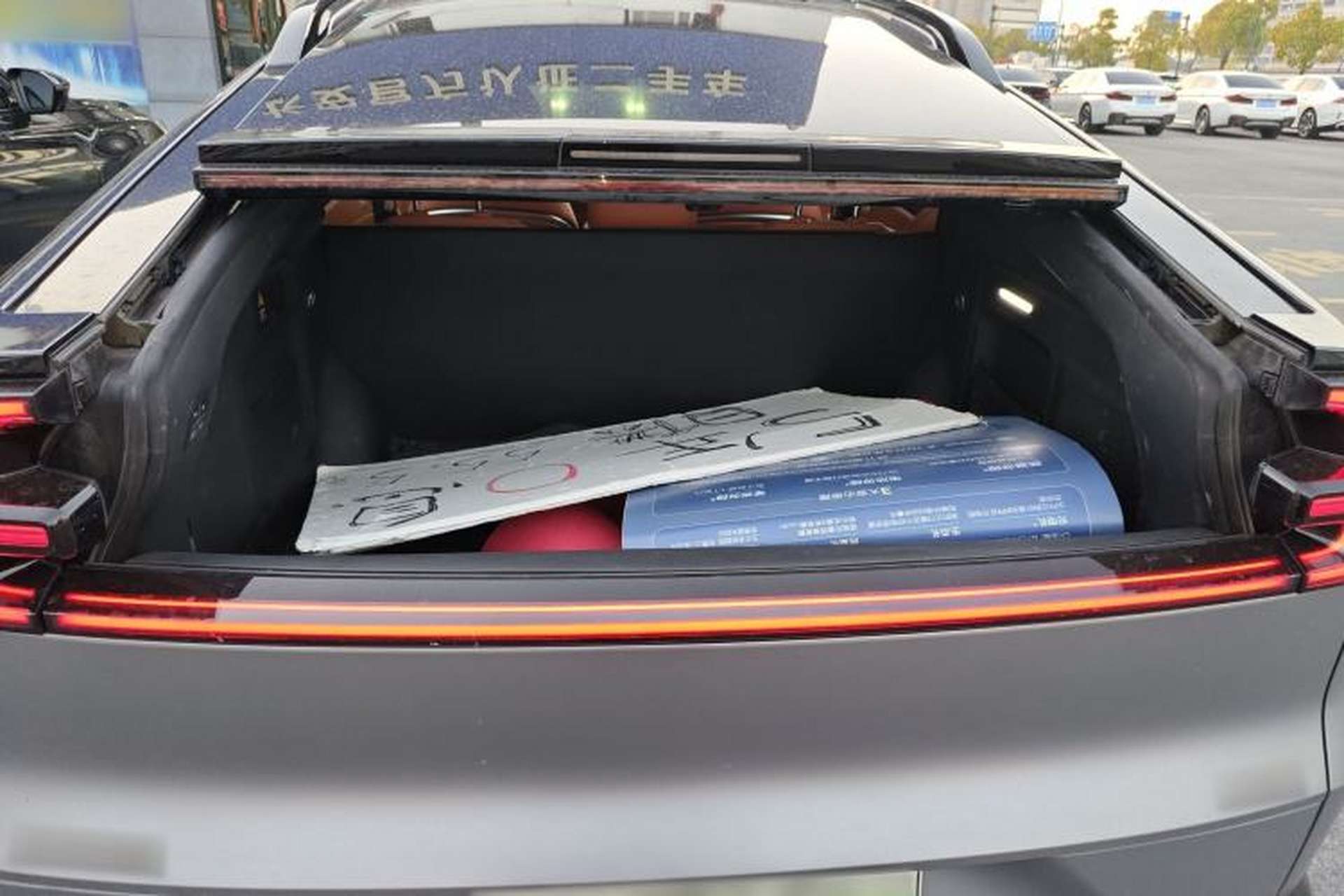 Used CHANGAN NEVO E07 2025 All-Electric 4x4 90kWh Ultra High-Performance Edition Trunk