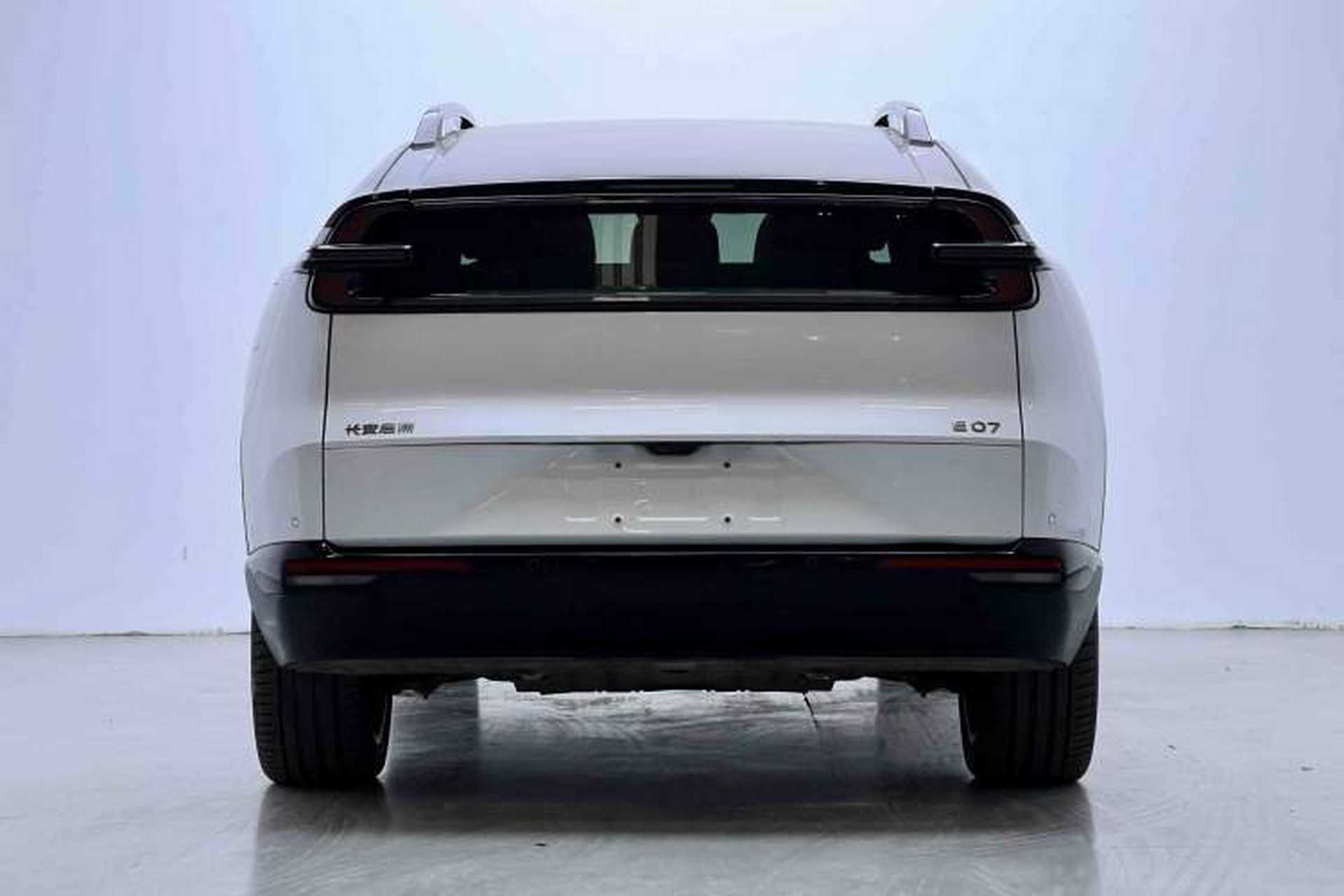 Used CHANGAN NEVO E07 2025 All-Electric 4x4 90kWh Ultra High-Performance Edition Exterior 3