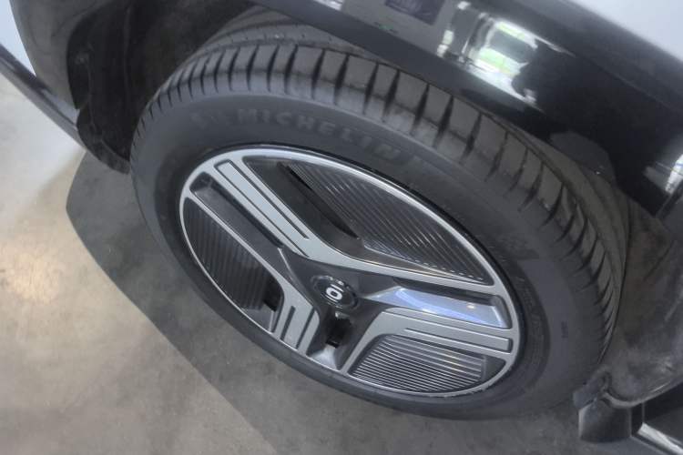Used CHANGAN NEVO E07 2025 All-Electric 4x4 with 90 kWh Max Intelligent Driving Version Exterior 4
