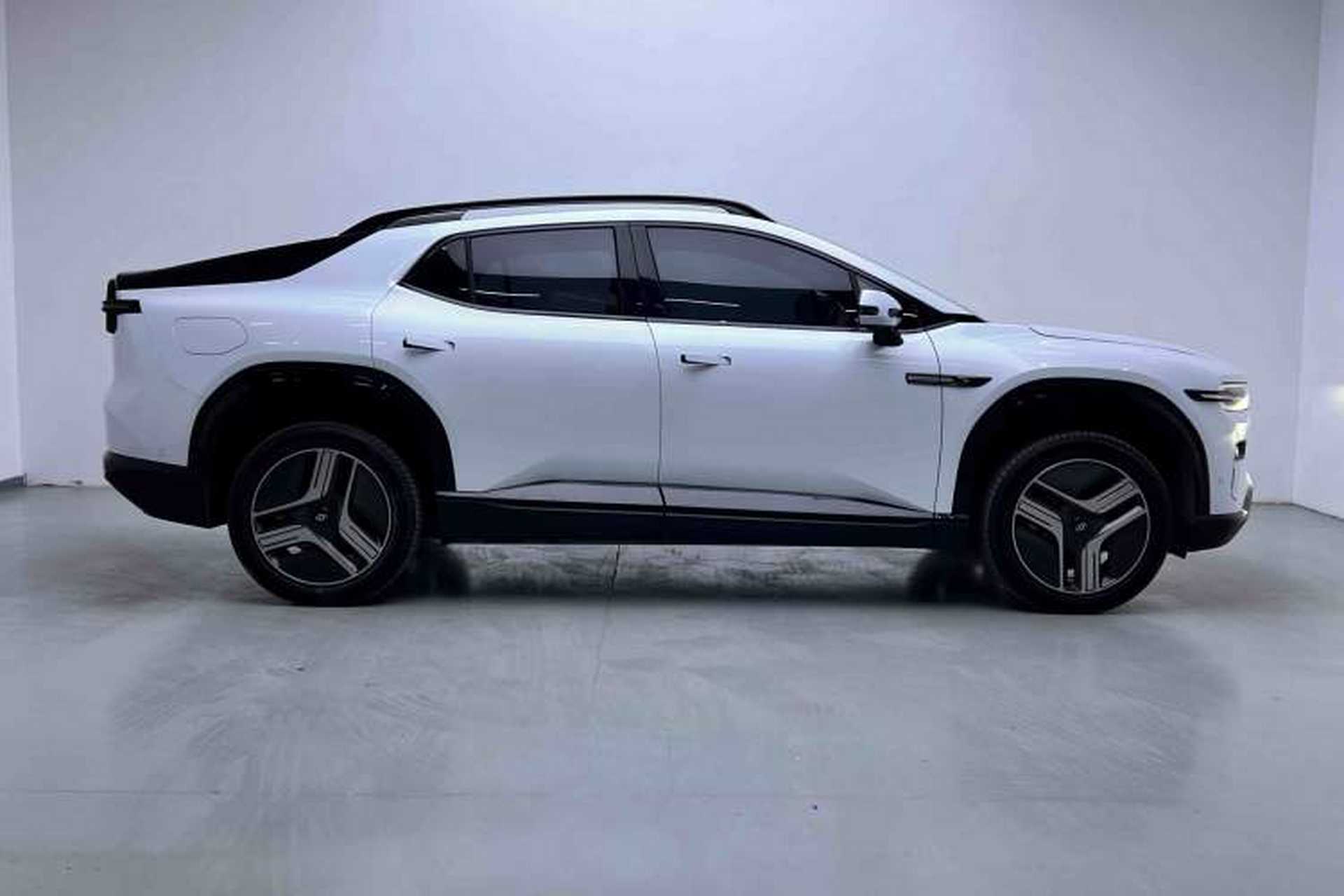 Used CHANGAN NEVO E07 2025 All-Electric 4x4 90kWh Ultra High-Performance Edition Exterior 5