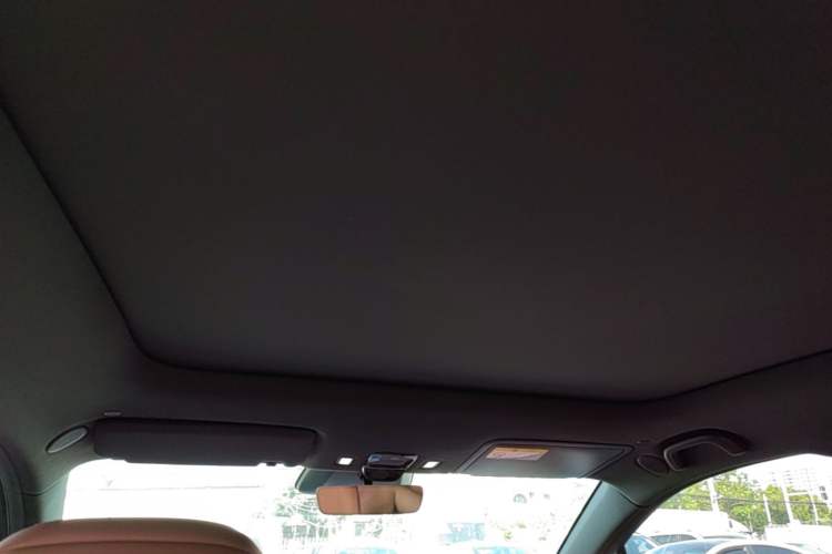 Used CHANGAN NEVO E07 2025 All-Electric 4x4 with 90 kWh Max Intelligent Driving Version Headliner