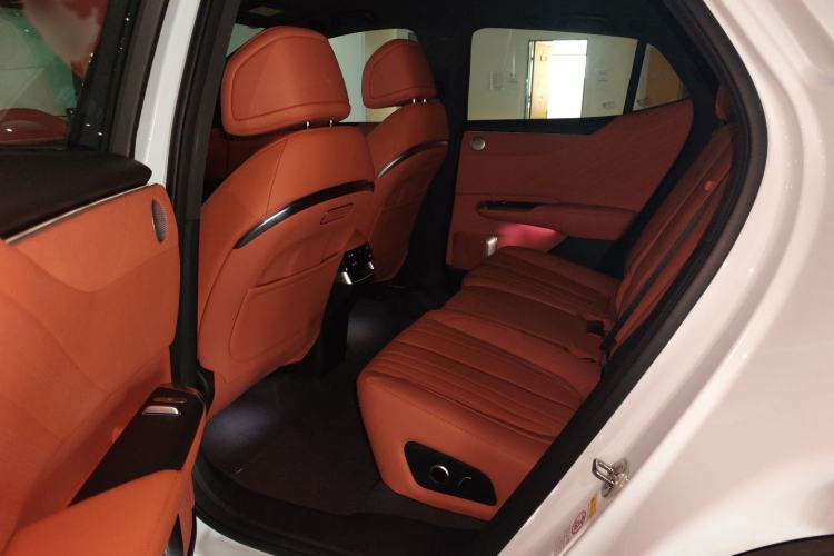 Used CHANGAN NEVO E07 2025 Extended-Range Two-Wheel Drive 39 kWh Max Intelligent Driving Version Interior 2