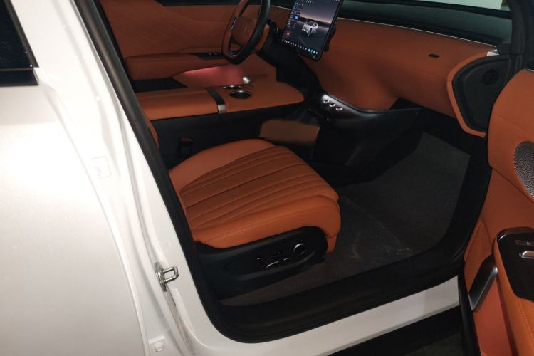 Used CHANGAN NEVO E07 2025 Extended-Range Two-Wheel Drive 39 kWh Max Intelligent Driving Version Interior 6
