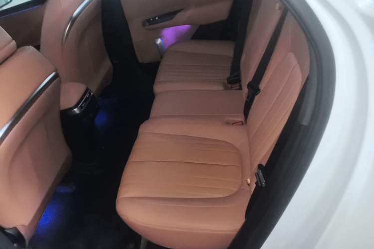 Used CHANGAN NEVO E07 2025 All-Electric 4x4 with 90 kWh Max Intelligent Driving Version Left Rear Seat