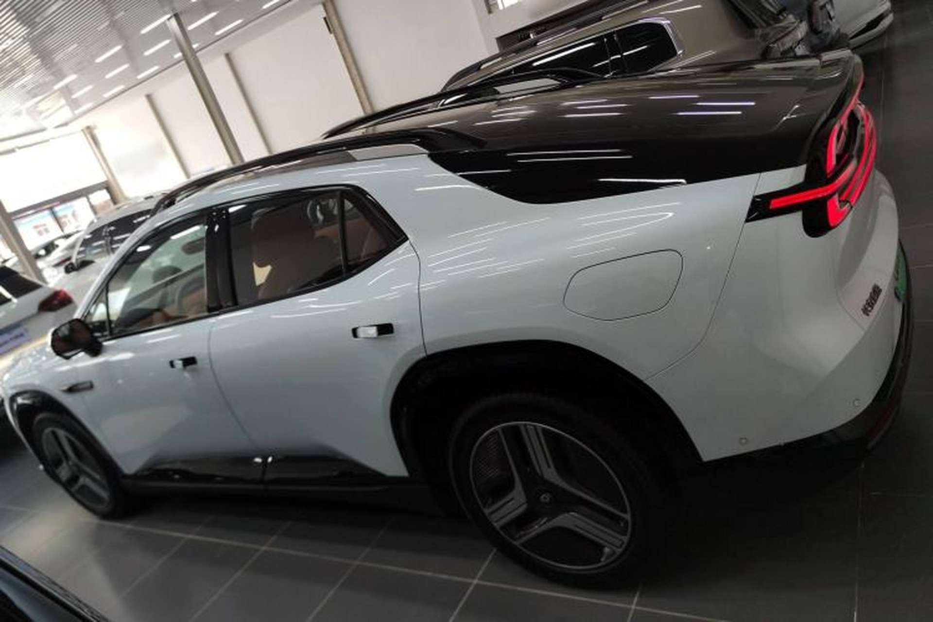 Used CHANGAN NEVO E07 2025 All-Electric 4x4 90kWh Ultra High-Performance Edition Left Side