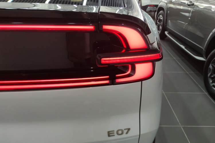 Used CHANGAN NEVO E07 2025 All-Electric 4x4 90kWh Ultra High-Performance Edition Right Rear Taillight