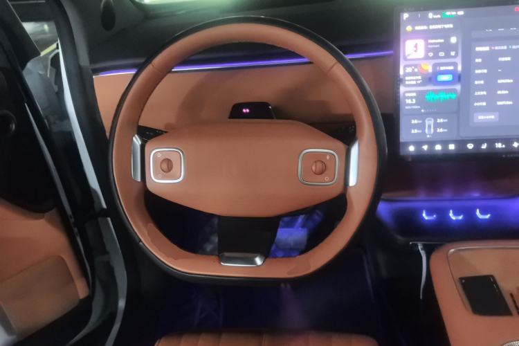 Used CHANGAN NEVO E07 2025 All-Electric 4x4 with 90 kWh Max Intelligent Driving Version Steering Wheel
