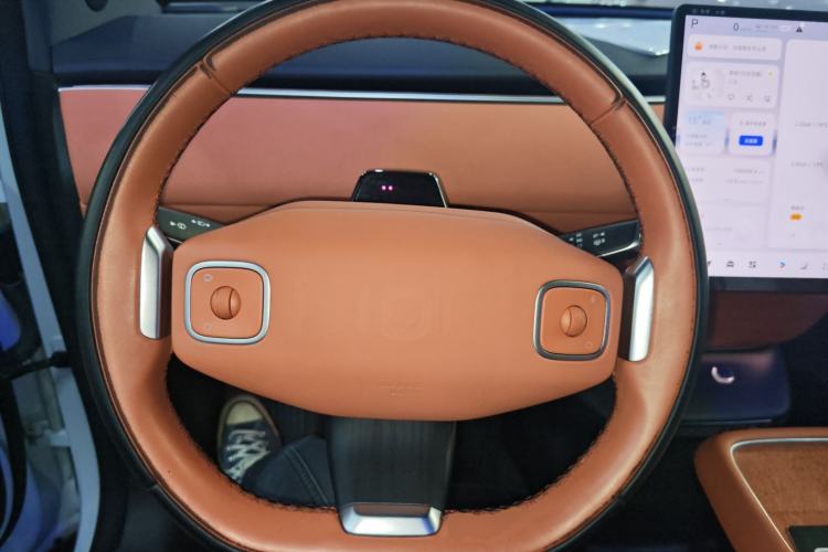 Used CHANGAN NEVO E07 2025 All-Electric 4x4 with 90 kWh Max Intelligent Driving Version Steering Wheel