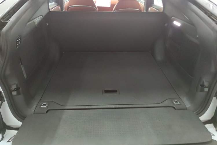 Used CHANGAN NEVO E07 2025 All-Electric 4x4 90kWh Ultra High-Performance Edition Trunk
