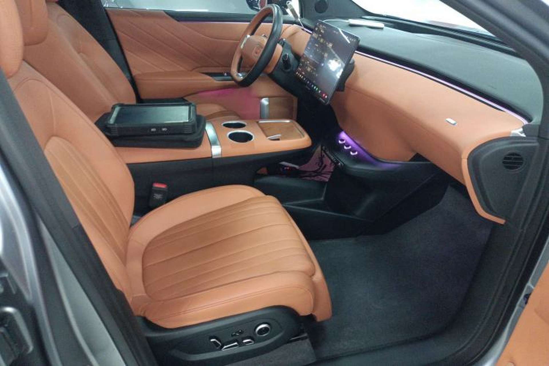 Used CHANGAN NEVO E07 2026 Model Pure Electric Four-Wheel Drive 90kWh Dacheng Edition Right Front Seat