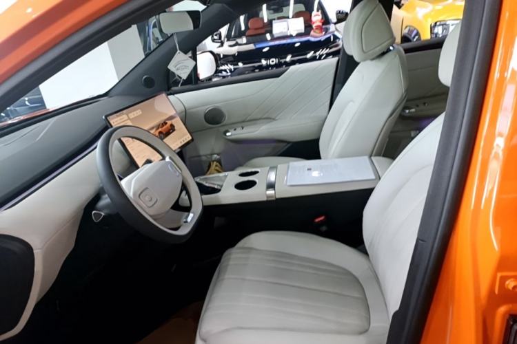 Used CHANGAN NEVO E07 2026 Model Pure Electric Four-Wheel Drive 90kWh Ultra Left Front Seat