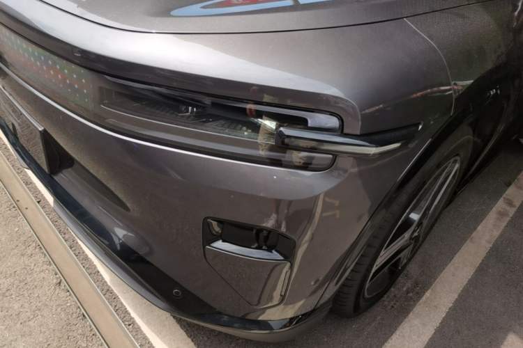 Used CHANGAN NEVO E07 2026 Model Pure Electric Four-Wheel Drive 90kWh Ultra Left Front Headlight