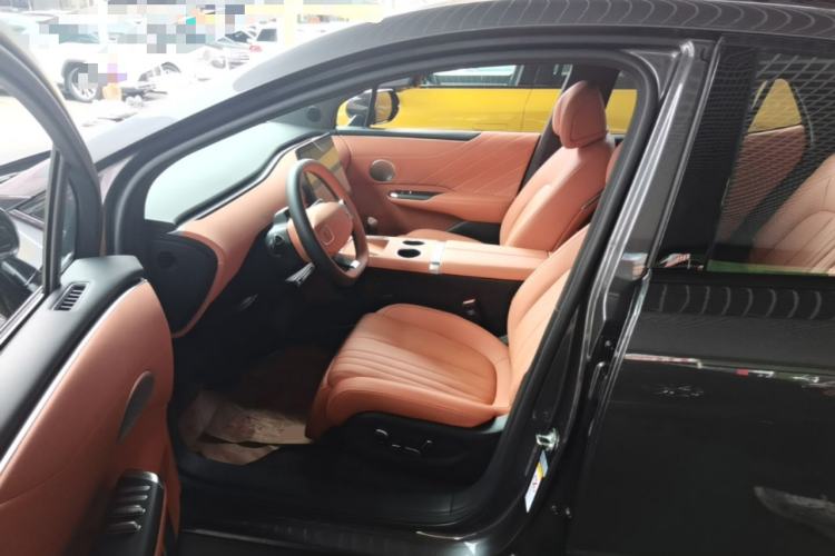 Used CHANGAN NEVO E07 2026 Model Pure Electric Four-Wheel Drive 90kWh Ultra Left Front Seat